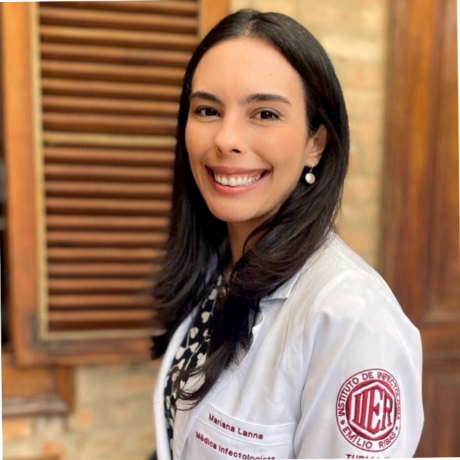 Foto da Dra. Mariana Lanna, Founder e Médica Infectologista